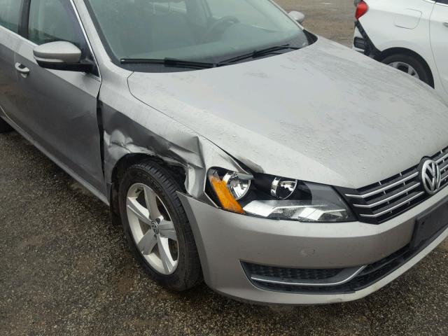 1VWBN7A32DC102476 - 2013 VOLKSWAGEN PASSAT SE SILVER photo 9