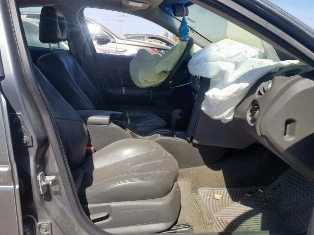 2G2WS542241366456 - 2004 PONTIAC GRAND PRIX GRAY photo 5