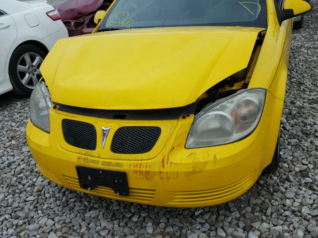 1G2AS18H297260861 - 2009 PONTIAC G5 YELLOW photo 9