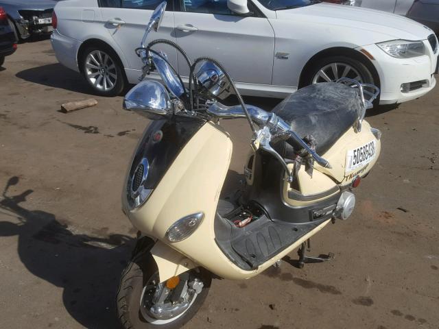 LFFWKT18XH1900019 - 2017 ZHEJ SCOOTER BEIGE photo 2