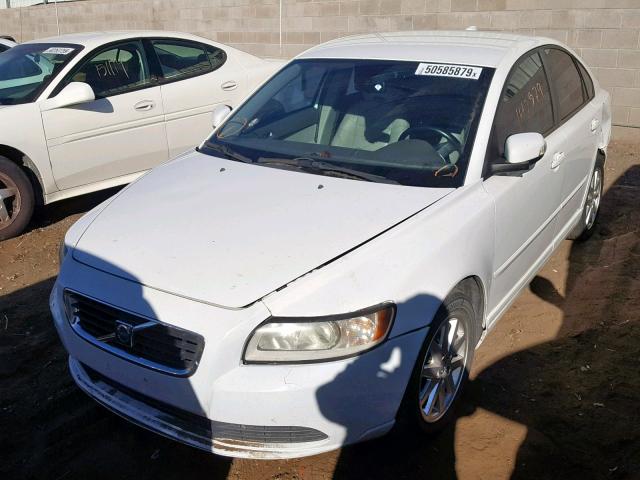 YV1MS382X82373723 - 2008 VOLVO S40 2.4I WHITE photo 2