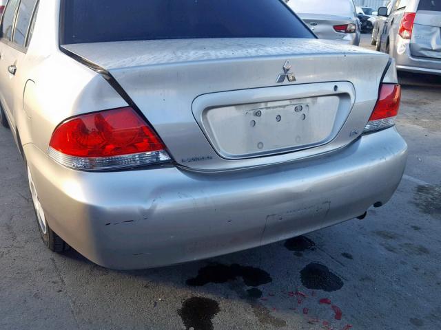 JA3AJ26E94U047931 - 2004 MITSUBISHI LANCER ES SILVER photo 9