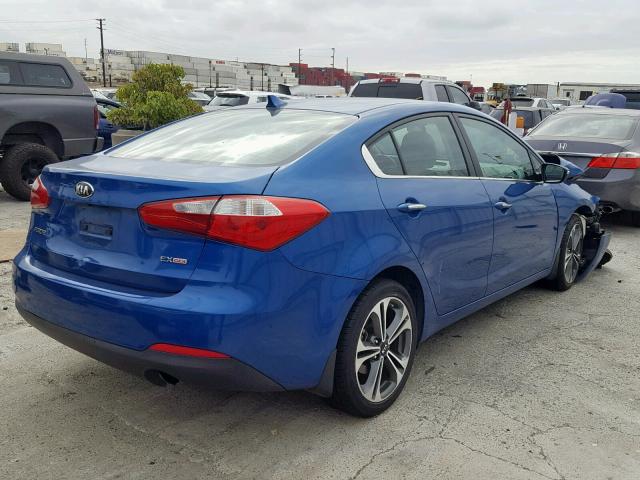 KNAFX4A87E5155542 - 2014 KIA FORTE EX BLUE photo 4