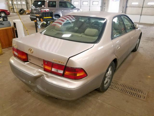 JT8BF28G6W5018694 - 1998 LEXUS ES 300 BROWN photo 4