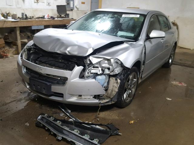 1G1ZH57B69F236370 - 2009 CHEVROLET MALIBU 1LT SILVER photo 2