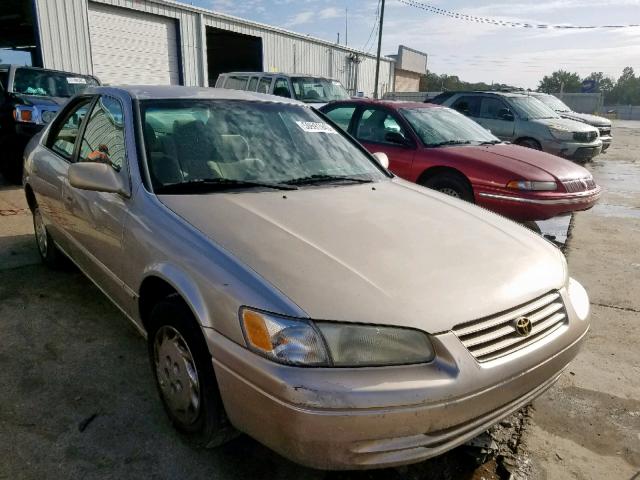 4T1BG22K4WU377345 - 1998 TOYOTA CAMRY CE BEIGE photo 1