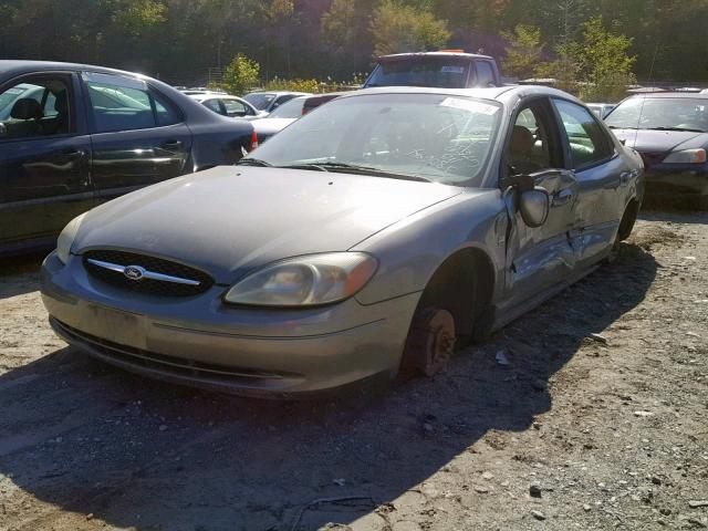 1FAFP55S32A105406 - 2002 FORD TAURUS SES GREEN photo 2