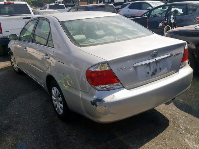 4T1BE32K95U400581 - 2005 TOYOTA CAMRY LE GRAY photo 3