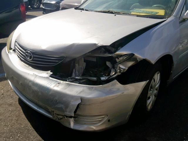 4T1BE32K95U400581 - 2005 TOYOTA CAMRY LE GRAY photo 9