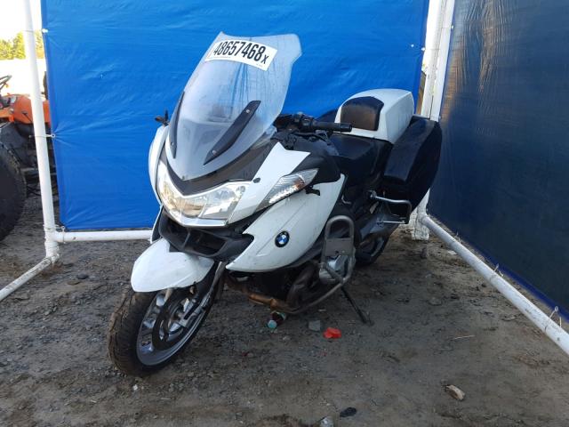 WB1044008DZW23134 - 2013 BMW R1200 RT TWO TONE photo 2