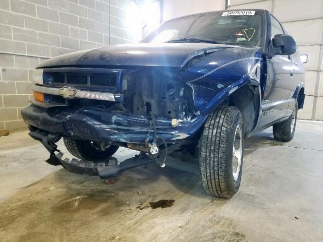 1GNCS18W12K213849 - 2002 CHEVROLET BLAZER BLUE photo 9