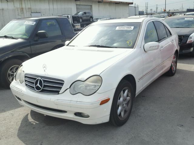 WDBRF61J53F305882 - 2003 MERCEDES-BENZ C 240 WHITE photo 2