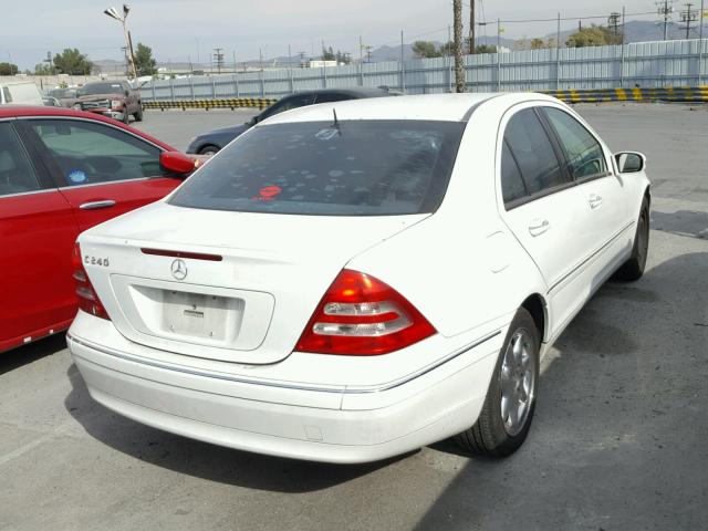 WDBRF61J53F305882 - 2003 MERCEDES-BENZ C 240 WHITE photo 4