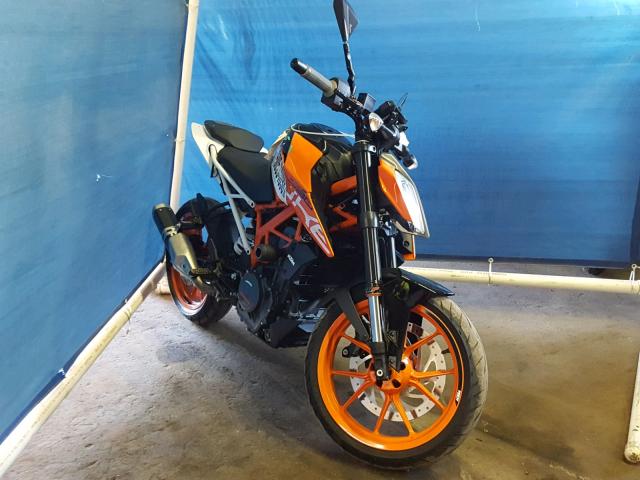 MD2JPJ402HC242261 - 2017 KTM DUKE 390 ORANGE photo 1