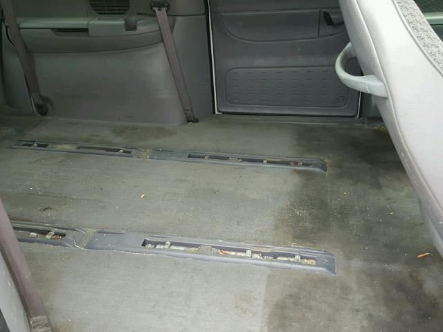 2B4GP25G3YR791473 - 2000 DODGE CARAVAN SILVER photo 6