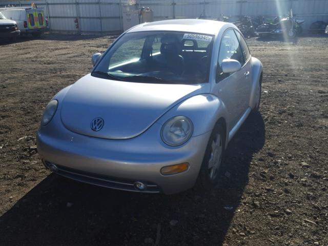 3VWDD21C4YM425866 - 2000 VOLKSWAGEN NEW BEETLE GRAY photo 2