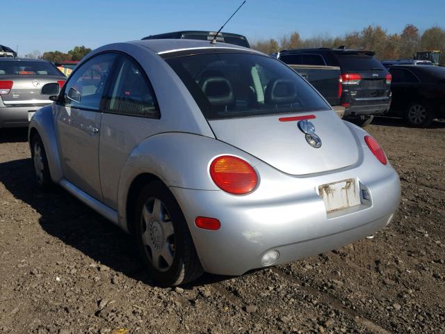 3VWDD21C4YM425866 - 2000 VOLKSWAGEN NEW BEETLE GRAY photo 3