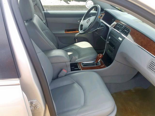 2G4WD532951215747 - 2005 BUICK LACROSSE C SILVER photo 5