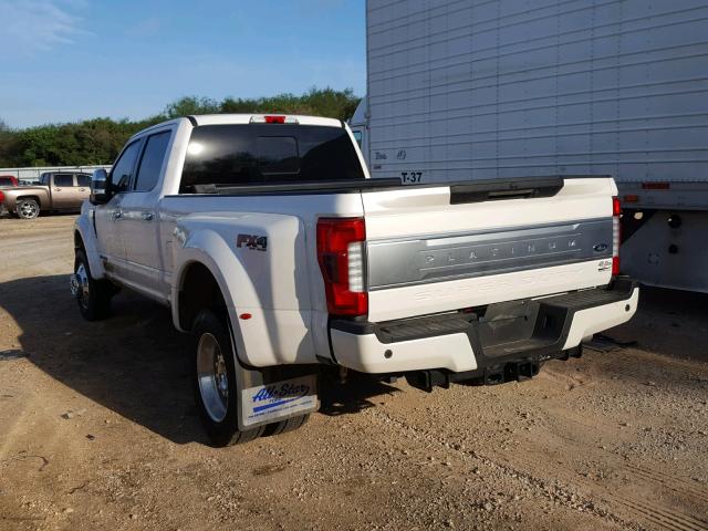 1FT8W4DT4HED78138 - 2017 FORD F450 SUPER WHITE photo 3