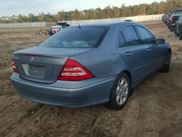 WDBRF61J55F576573 - 2005 MERCEDES-BENZ C 240 GRAY photo 4