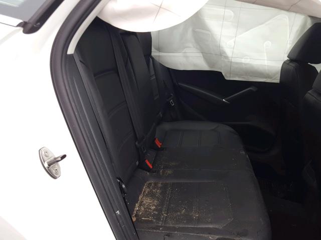 1VWDT7A3XHC068260 - 2017 VOLKSWAGEN PASSAT R-L 白色 照片 6