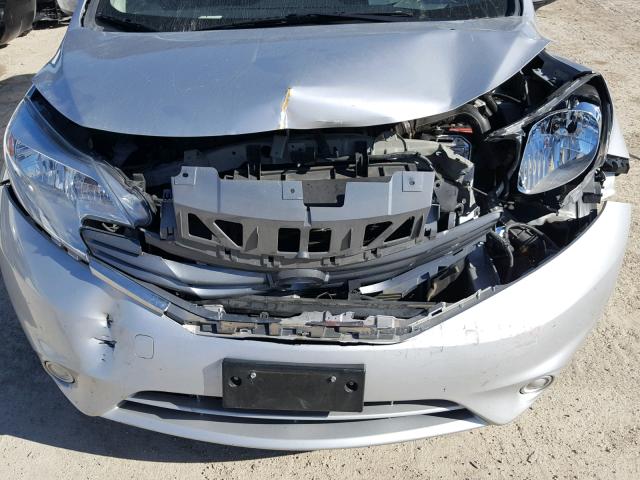 3N1CE2CP0FL420875 - 2015 NISSAN VERSA NOTE SILVER photo 9