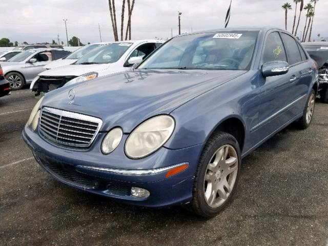 WDBUF65J54A503154 - 2004 MERCEDES-BENZ E 320 BLUE photo 2