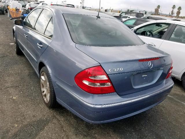 WDBUF65J54A503154 - 2004 MERCEDES-BENZ E 320 BLUE photo 3