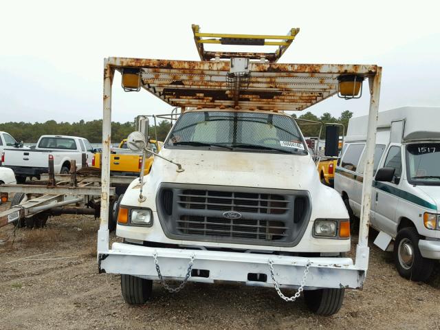 3FDXW75HX3MB05825 - 2003 FORD F750 SUPER WHITE photo 9