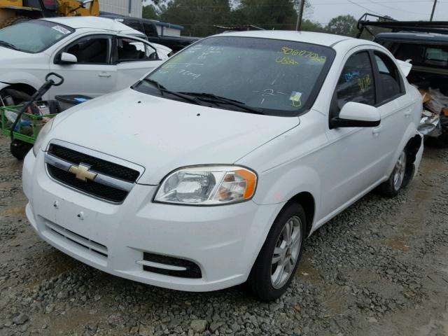KL1TD5DE9BB118518 - 2011 CHEVROLET AVEO LS WHITE photo 2