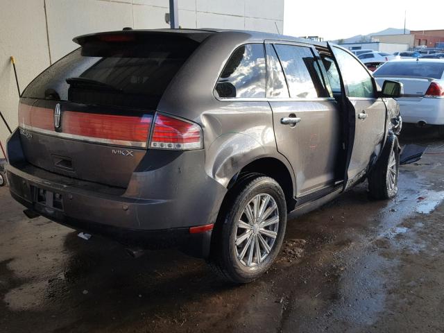 2LMDU68C09BJ08637 - 2009 LINCOLN MKX GRAY photo 4