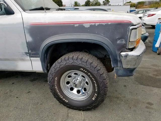 1B7GG23Y4NS556315 - 1992 DODGE DAKOTA GRAY photo 9