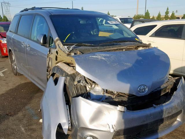 5TDXZ3DC5HS776577 - 2017 TOYOTA SIENNA SE SILVER photo 1