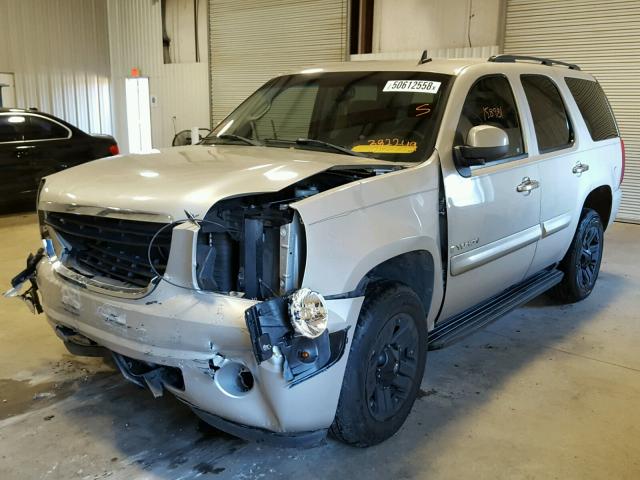 1GKFC13C67R382249 - 2007 GMC YUKON SILVER photo 2