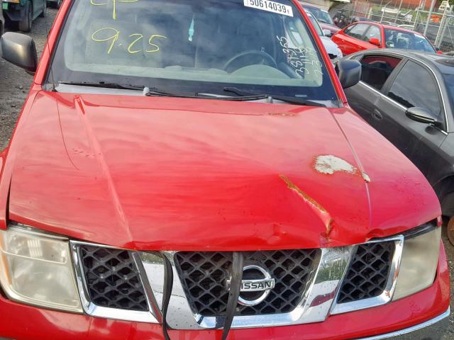 1N6AD07W16C412323 - 2006 NISSAN FRONTIER C RED photo 7