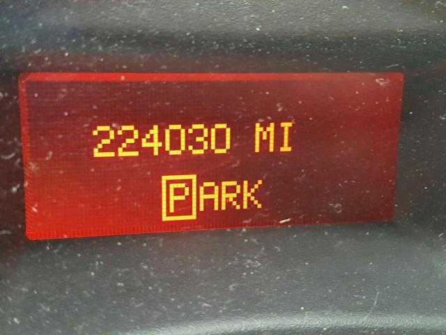 2G2WP522251201612 - 2005 PONTIAC GRAND PRIX GRAY photo 8