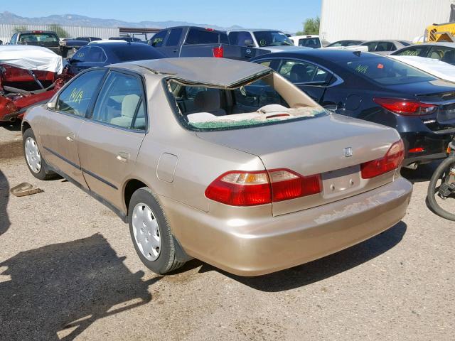 1HGCG5647YA009074 - 2000 HONDA ACCORD LX TAN photo 3