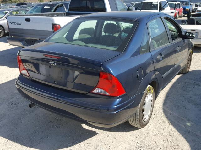 1FAFP33P01W145186 - 2001 FORD FOCUS LX BLUE photo 4