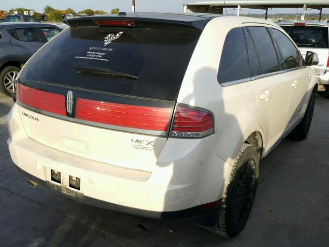 2LMDU68C58BJ08597 - 2008 LINCOLN MKX WHITE photo 4