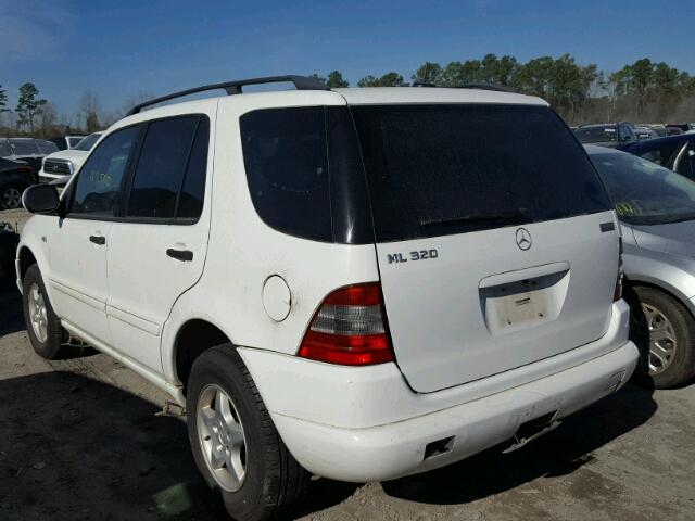 4JGAB54E71A236993 - 2001 MERCEDES-BENZ ML 320 WHITE photo 3