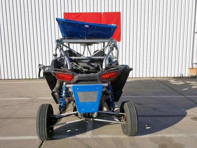 3NSVFE925JF944562 - 2018 POLARIS RZR XP 4 T BLUE photo 4