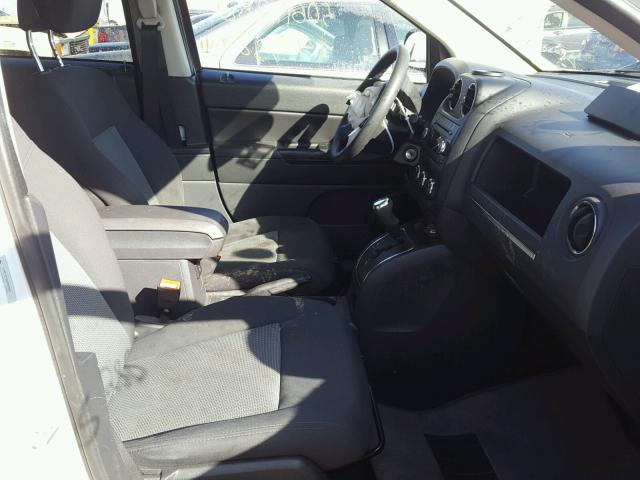 1J4NT4FA4AD504687 - 2010 JEEP COMPASS SP 白色 照片 5