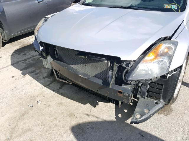 1N4BL21E78C156607 - 2008 NISSAN ALTIMA 3.5 SILVER photo 9