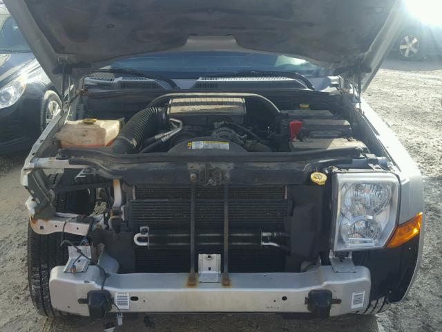 1J8HG48K88C248091 - 2008 JEEP COMMANDER Gümüş foto 7