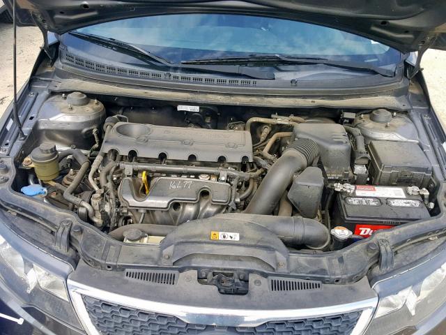 KNAFU4A29D5724426 - 2013 KIA FORTE EX GRAY photo 7