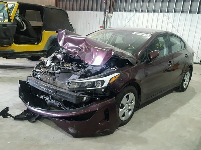 3KPFK4A74HE158366 - 2017 KIA FORTE LX PURPLE photo 2