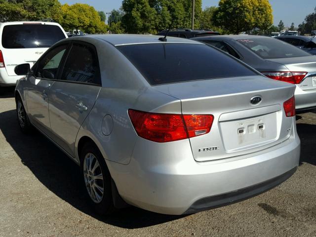 KNAFU4A27D5736591 - 2013 KIA FORTE EX SILVER photo 3