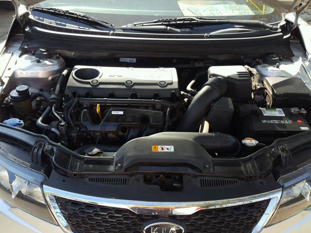 KNAFU4A27D5736591 - 2013 KIA FORTE EX SILVER photo 7