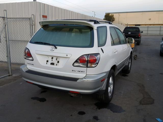 JTJHF10U120266007 - 2002 LEXUS RX 300 WHITE photo 4