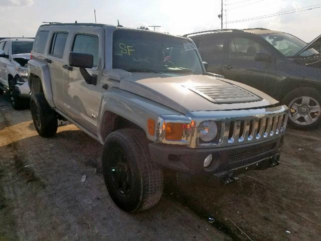 5GTDN136X68132419 - 2006 HUMMER H3 SILVER photo 1